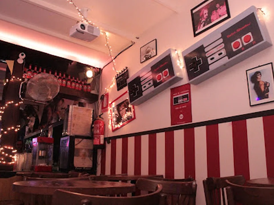 Twist & Shout Bar, Madrid