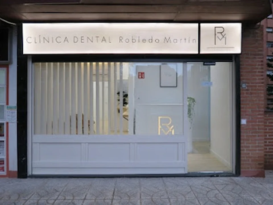 Clínica Dental en Madrid - Robledo Martín