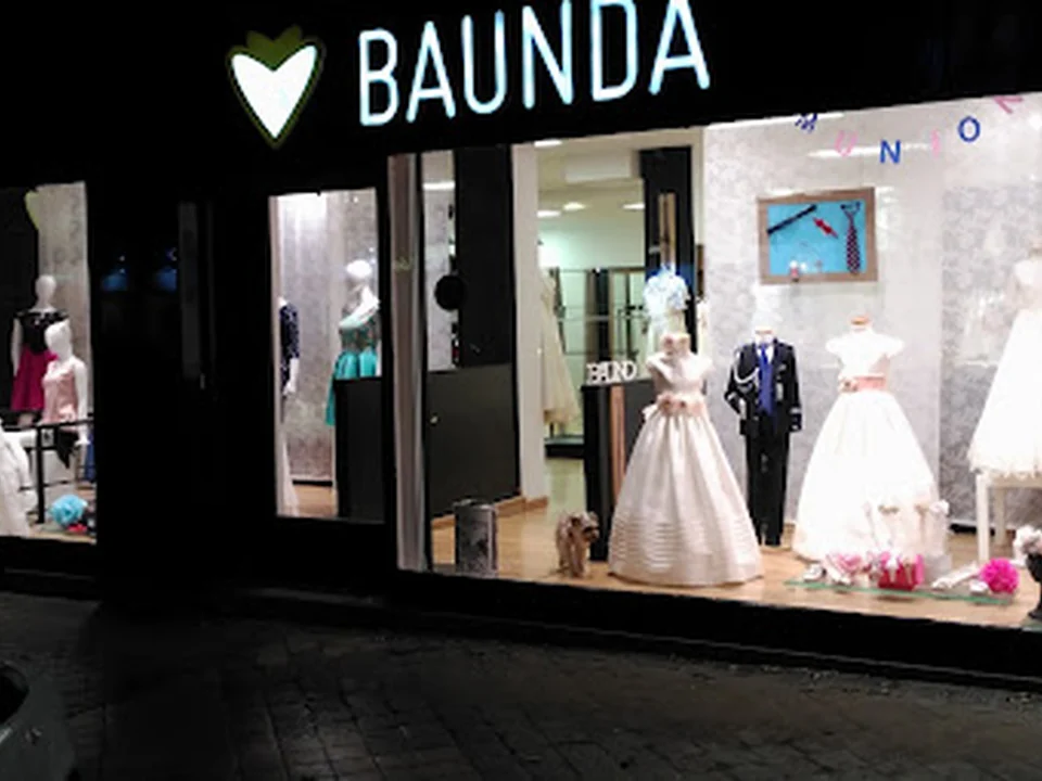 BAUNDA – Vestidos de Comunión, Novia e Invitada en Madrid