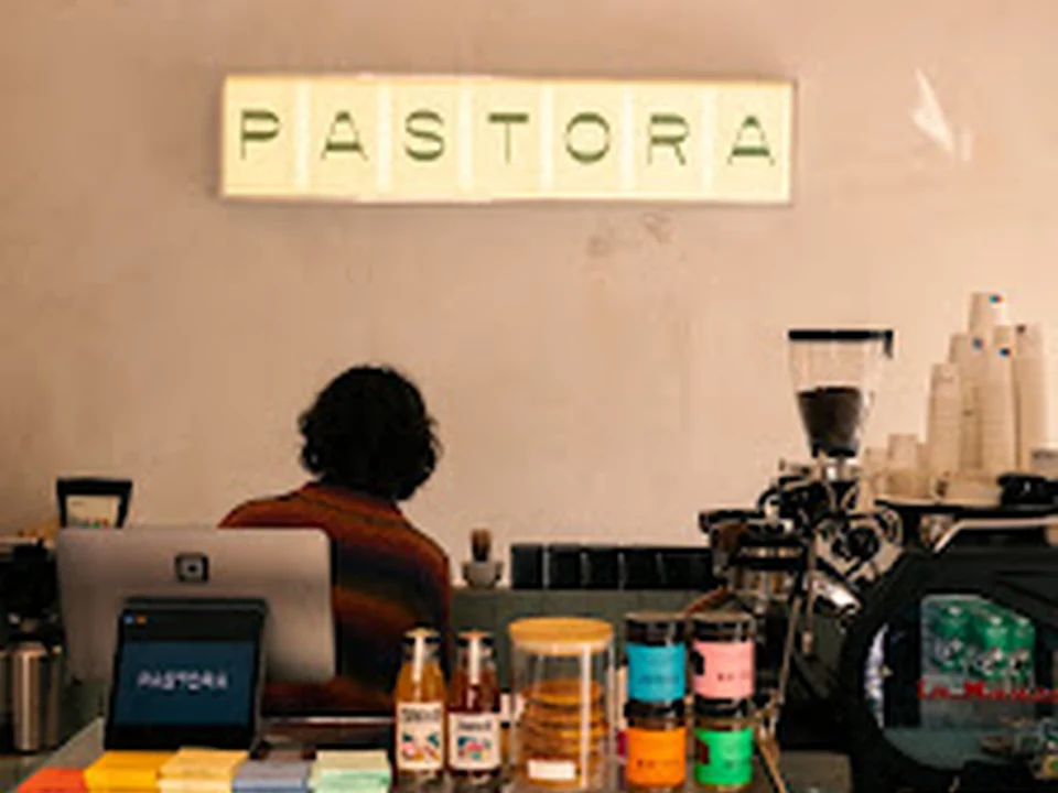 PASTORA – Specialty Coffee & Natural Wine, Madrid