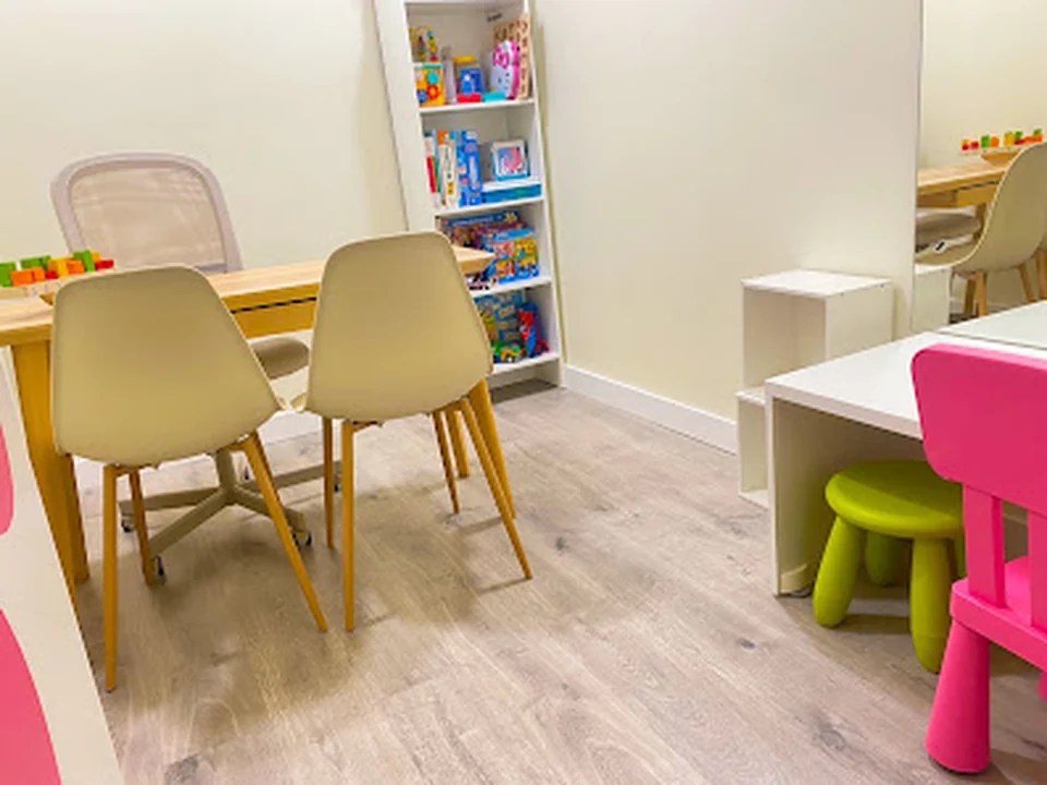 Terapias Infantiles y Terapias Familiares Retiro | anda CONMiGO, Madrid