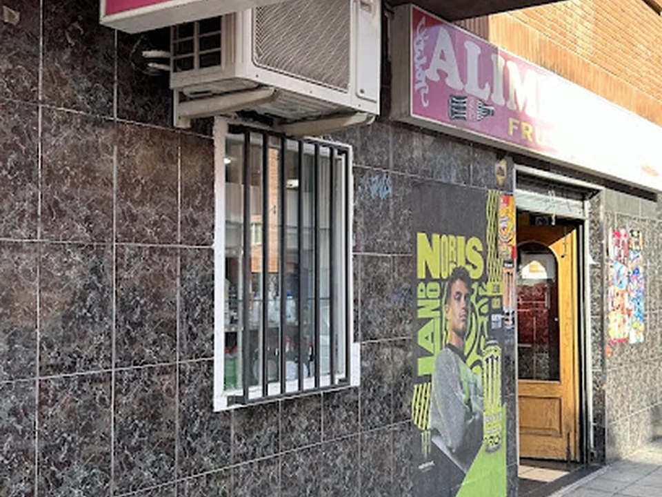 Tienda alimentacion - chino wang, Madrid