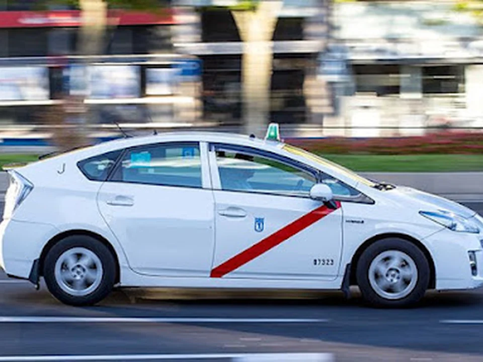 ElTaxi 033 Madrid📍Taxi Aeropuerto Madrid ✈️ Taxi Madrid 🚕 ​Taxi Madrid Teléfono​📲