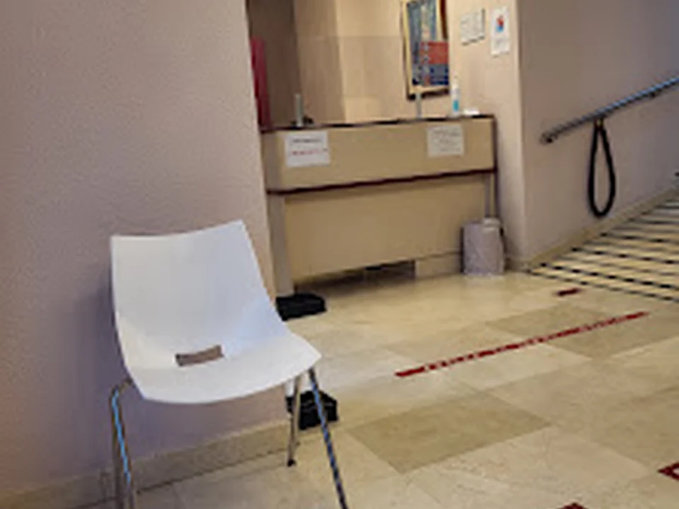 Centro de Análisis Sanitarios, Madrid