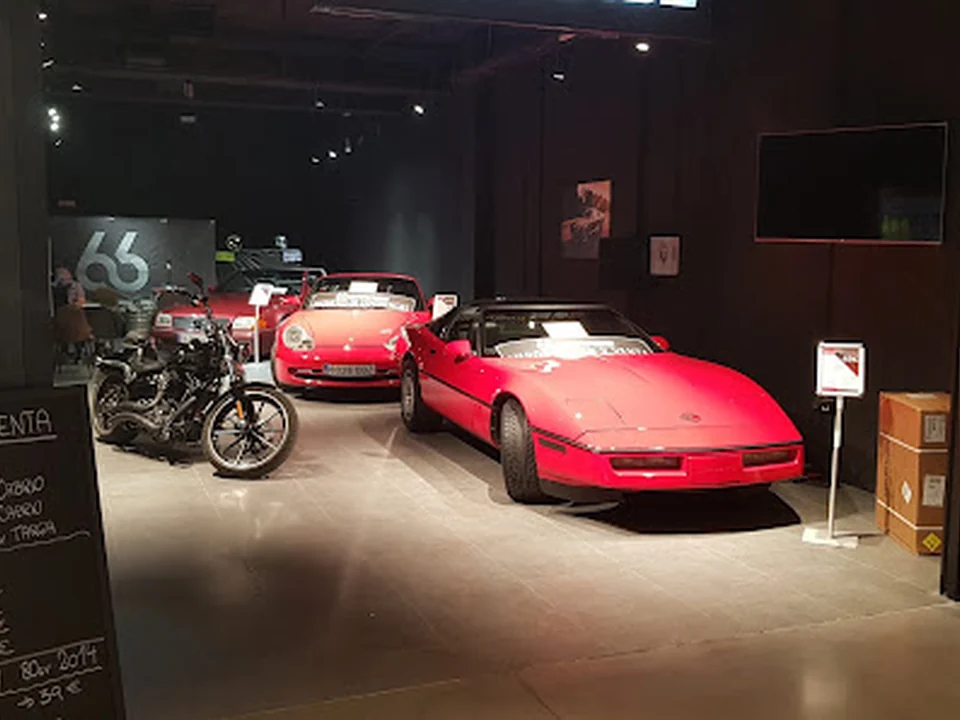 66 Garage, Madrid