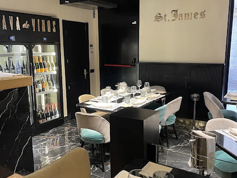 St.James l Paella Madrid
